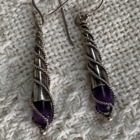 unbranded Jewelry - Amethyst and Silver Dangle Earrings